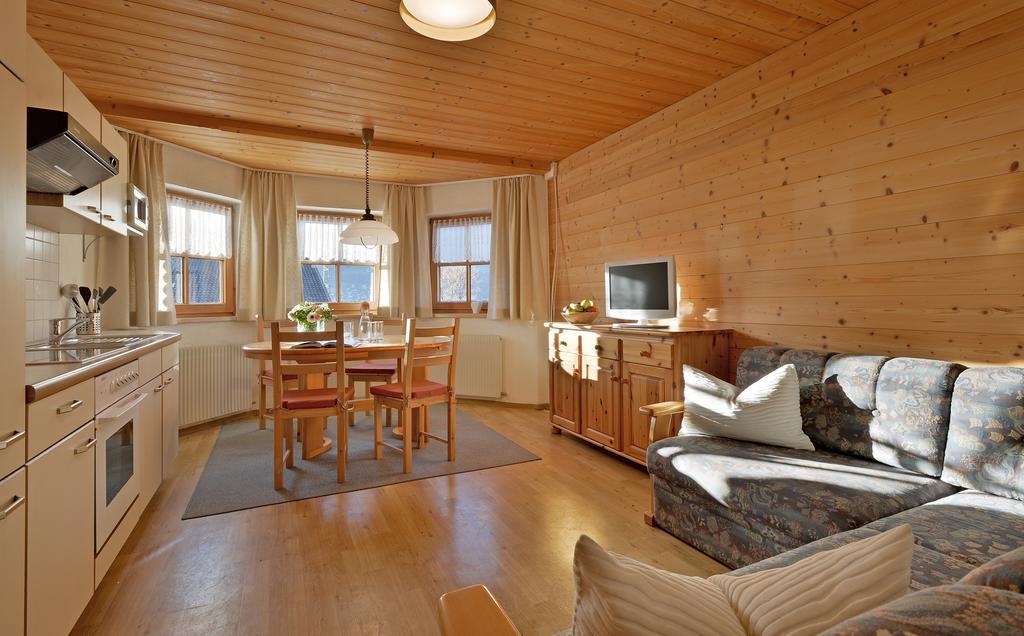 Haus Sonnenschein Apartman Hart im Zillertal Szoba fotó